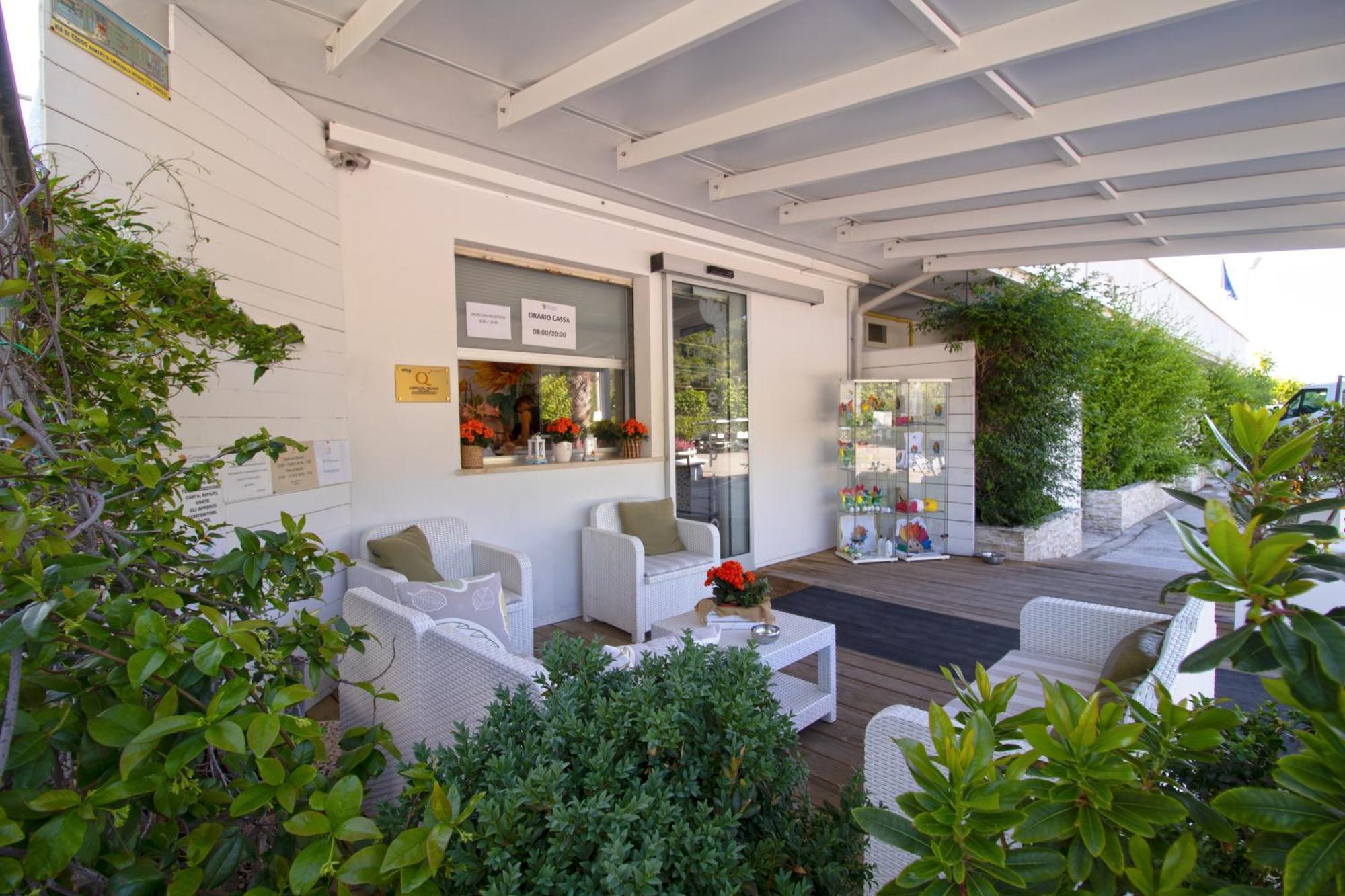 Girasole Eco Family Village Marina Palmense Bagian luar foto