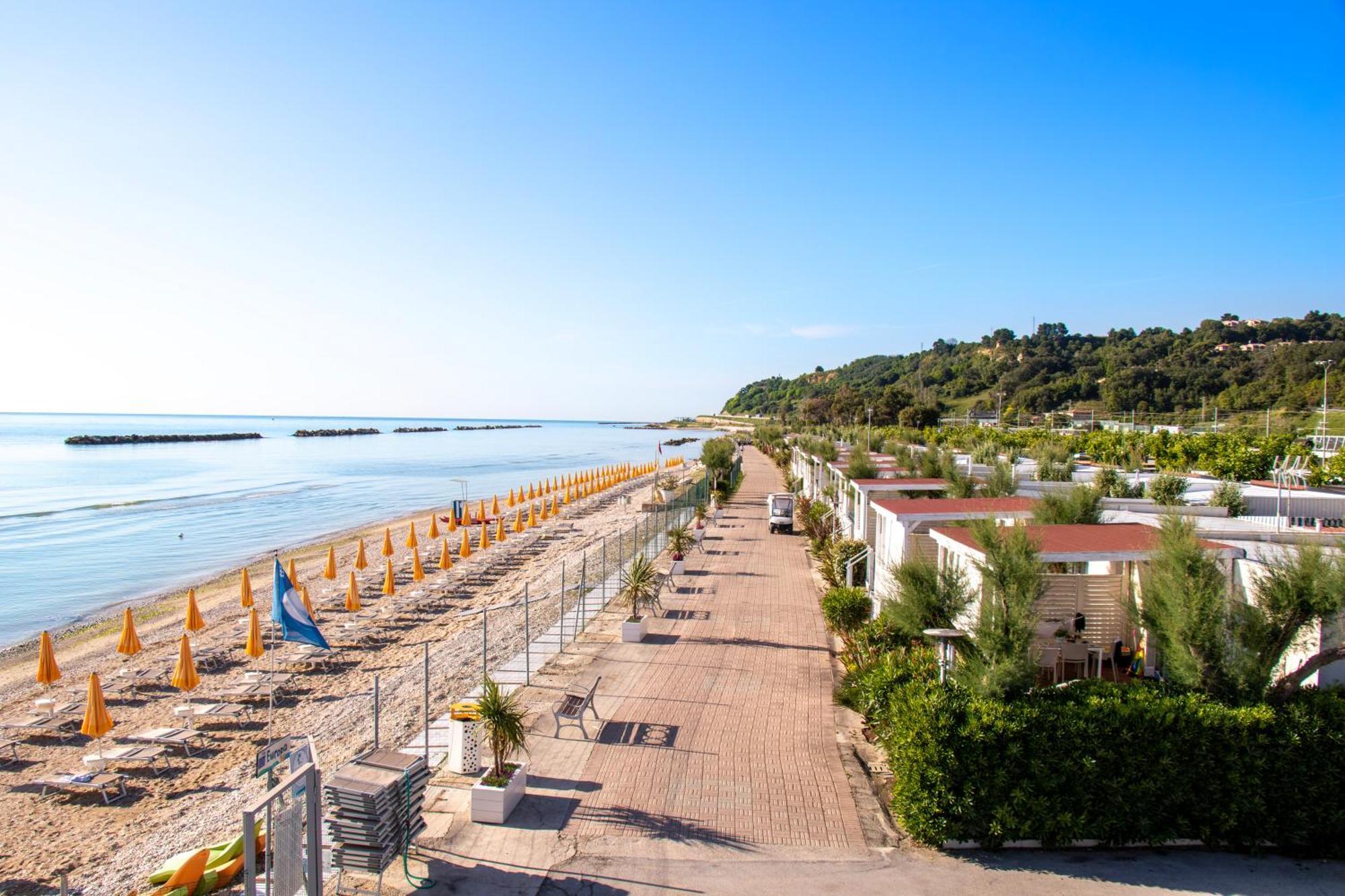 Girasole Eco Family Village Marina Palmense Bagian luar foto